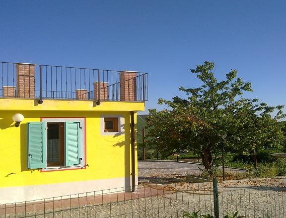 La Terrazza Del Barbaresco Bed & Breakfast Neviglie Bagian luar foto