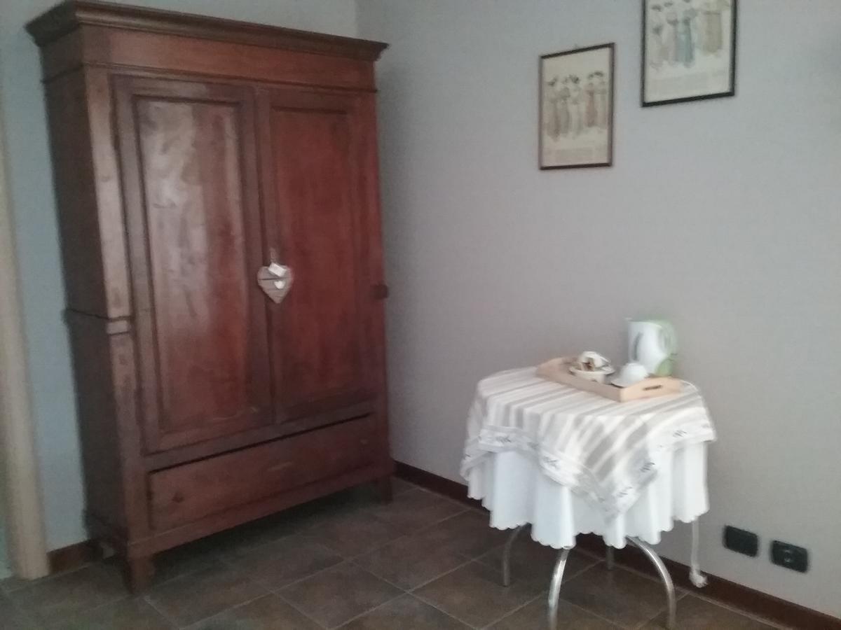 La Terrazza Del Barbaresco Bed & Breakfast Neviglie Bagian luar foto